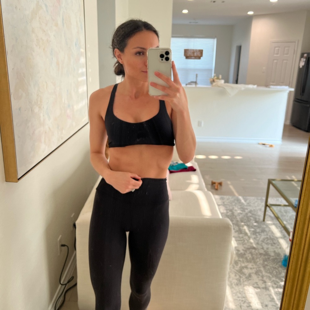 Lululemon sports bra